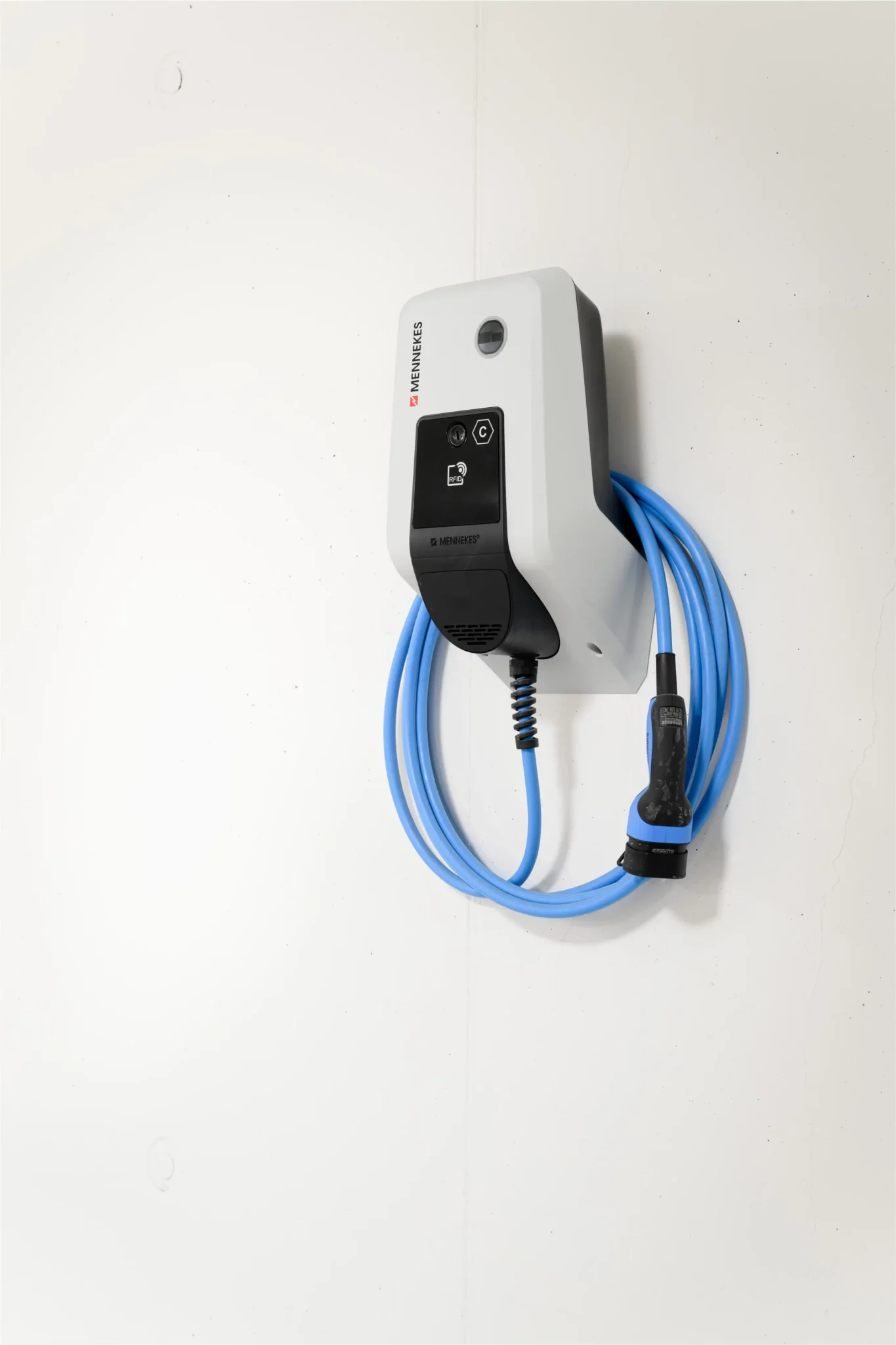 20250206-Ferratec Ladestationen Uptown Wilen-lgmedia-202-HDR